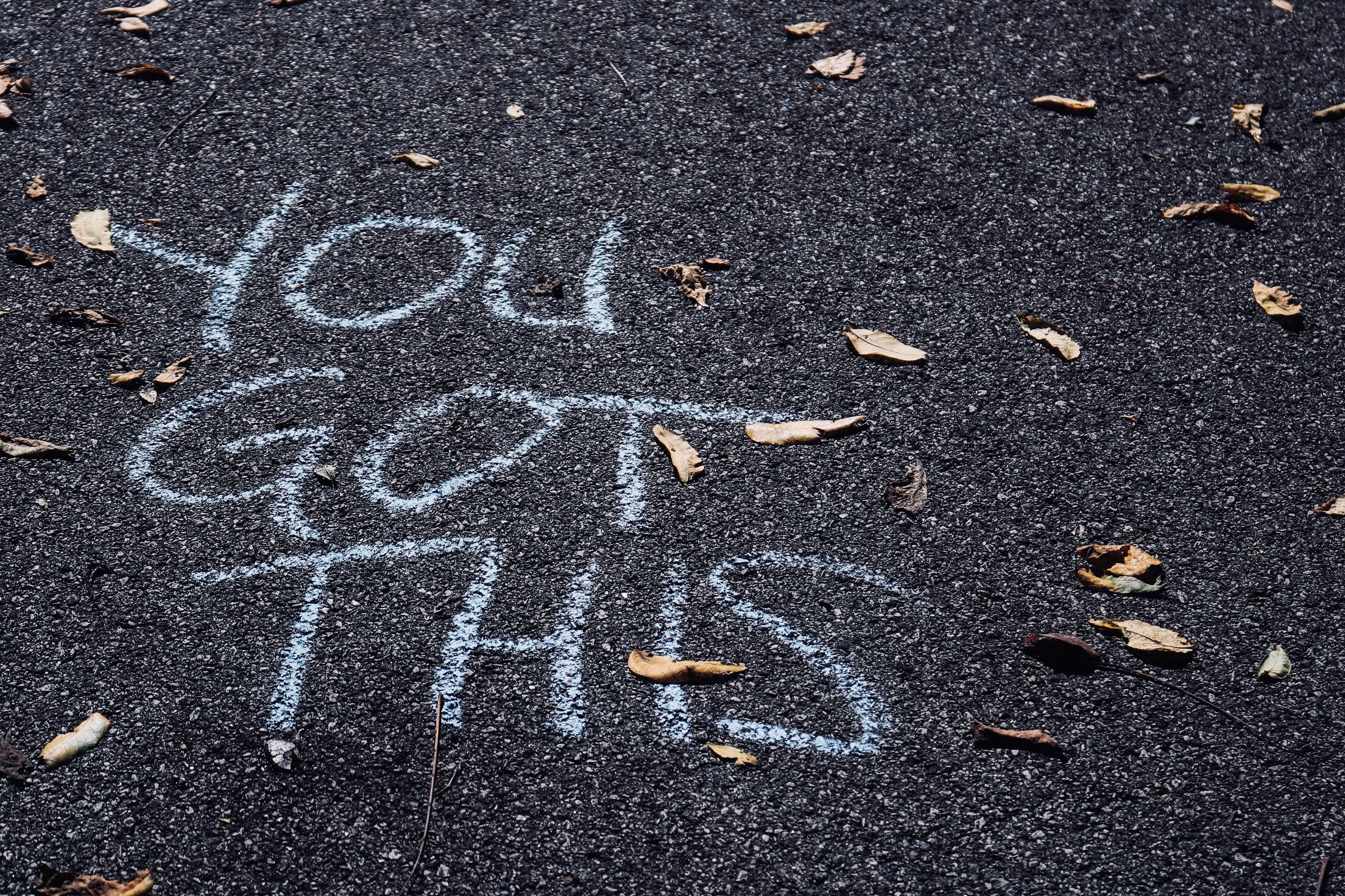 Scrawl on ground