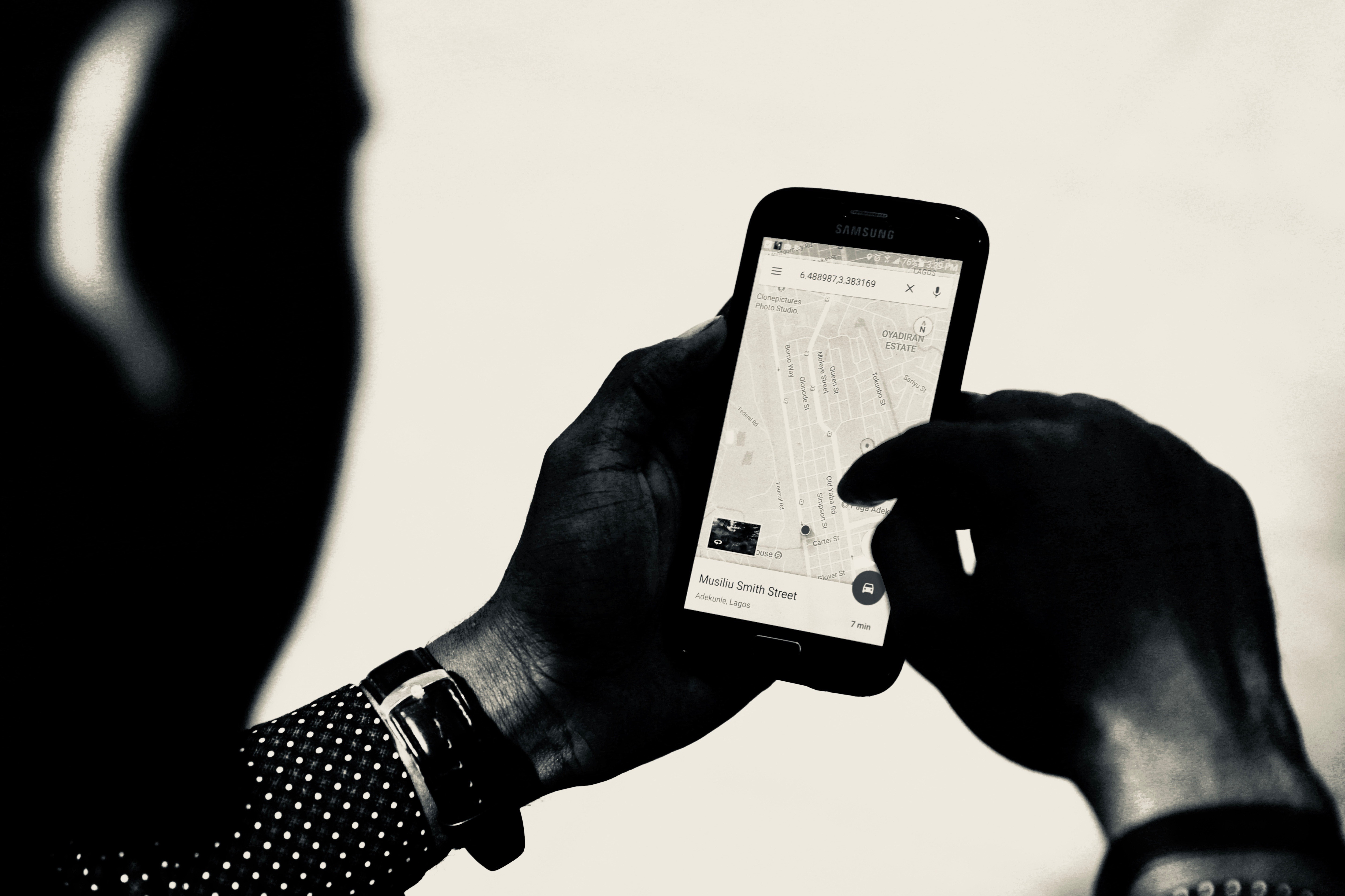 Map function on mobile phone
